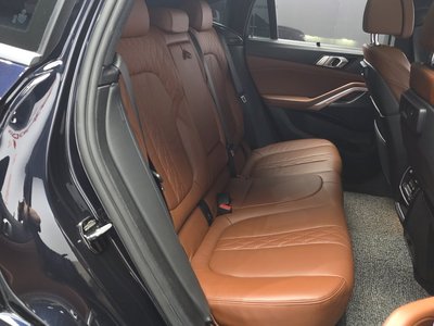 2022 BMW X6 — миниатюра 11