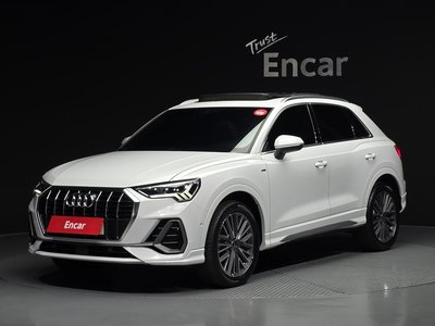 AUDI Q3 - 1