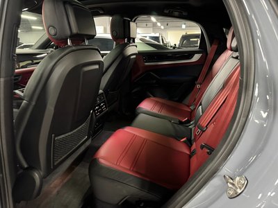 صورة 8 لـ 2023 Porsche CAYENNE