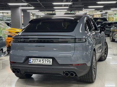 صورة 2 لـ 2023 Porsche CAYENNE