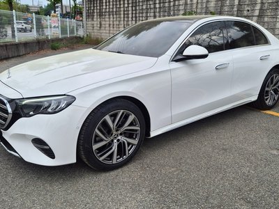 MERCEDES-BENZ E-CLASS - 1
