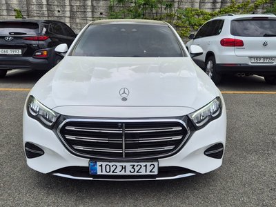 MERCEDES-BENZ E-CLASS - 2
