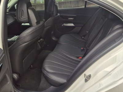 MERCEDES-BENZ E-CLASS - 4