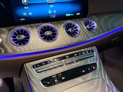 MERCEDES-BENZ CLS - 8