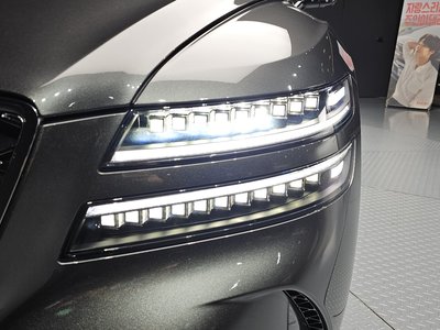 2026 Genesis G80 (RG3) photo 9