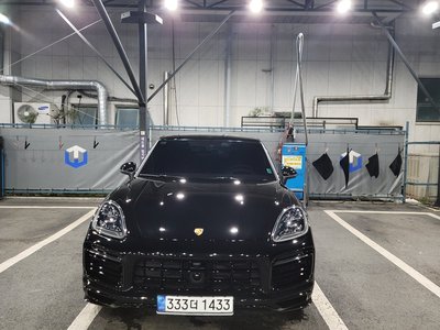 PORSCHE CAYENNE - 1