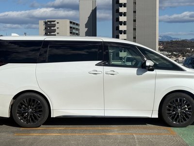 TOYOTA VELLFIRE - 3