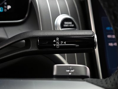 MERCEDES-BENZ GLC - 9