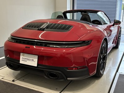 PORSCHE 911 - 10