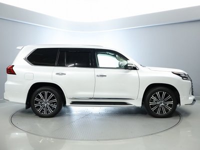 LEXUS LX - 4