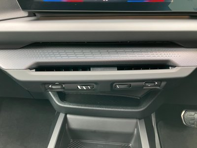 2025 BMW 2 SERIES GRAN COUPE — миниатюра 21