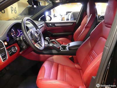 PORSCHE CAYENNE - 10