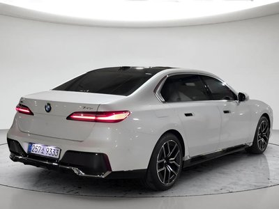 صورة 5 لـ 2025 BMW 7 SERIES
