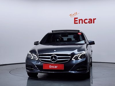 MERCEDES-BENZ E-CLASS - 2