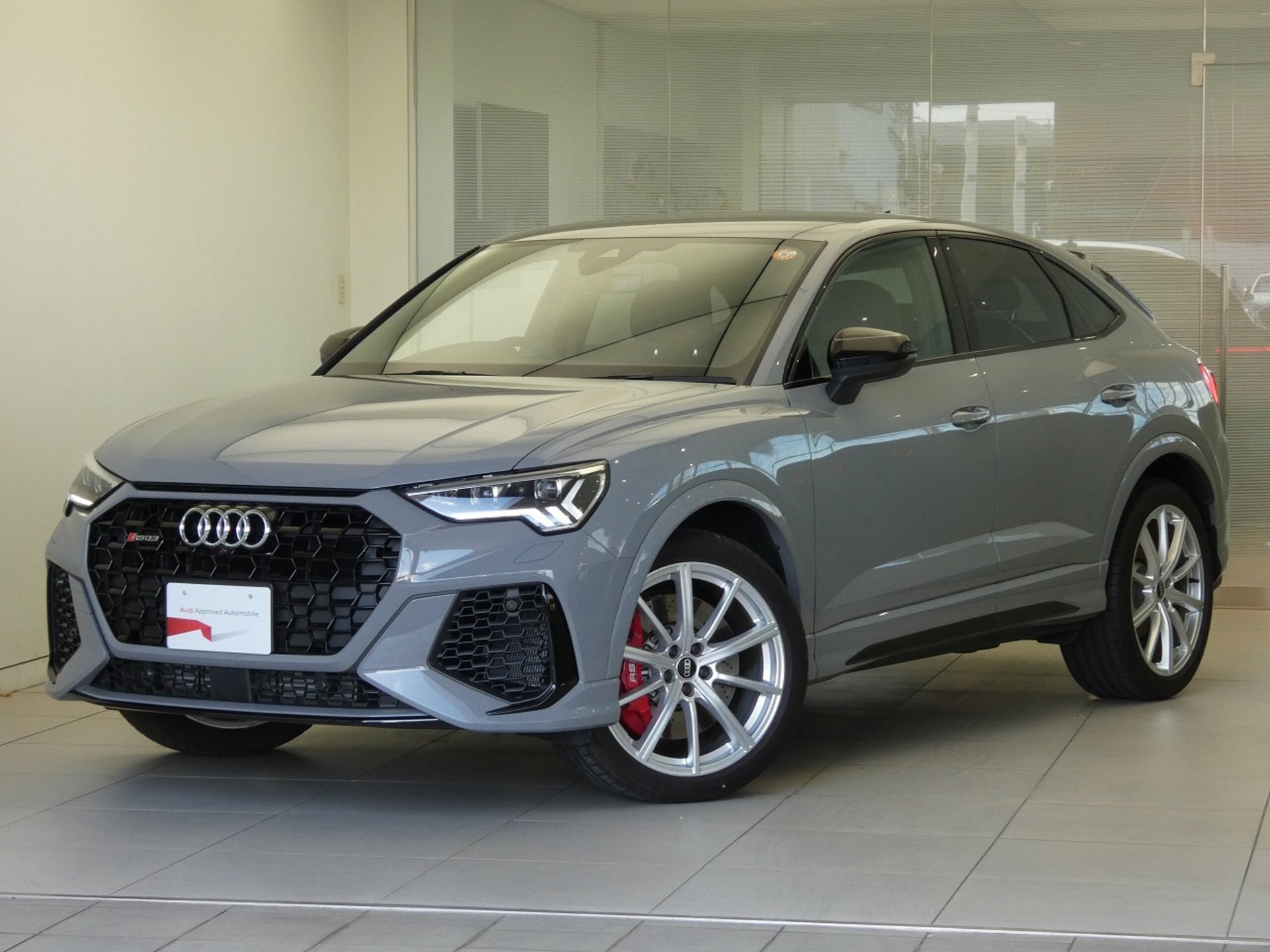 AUDI RS Q3 SPORTBACK - View 1