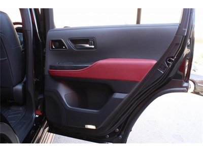 TOYOTA LAND CRUISER 300 - 9