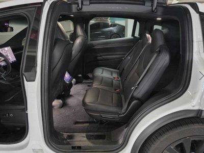 TESLA MODEL X - 4