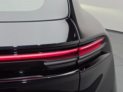 صورة 10 لـ 2025 Porsche MACAN