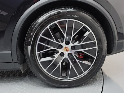 صورة 6 لـ 2025 Porsche MACAN