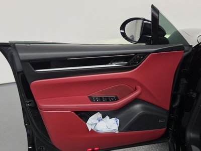 صورة مصغرة 14 لـ 2025 Porsche MACAN