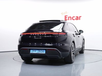 صورة 4 لـ 2025 Porsche MACAN