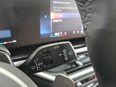 2025 BMW X5 — миниатюра 29