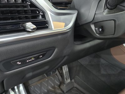 2025 BMW X5 — миниатюра 28