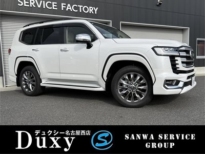 TOYOTA LAND CRUISER 300