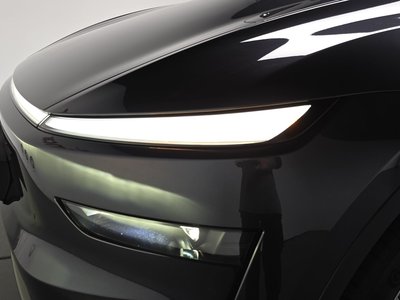 TESLA MODEL Y - 9