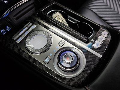 GENESIS G80 (RG3) - 9