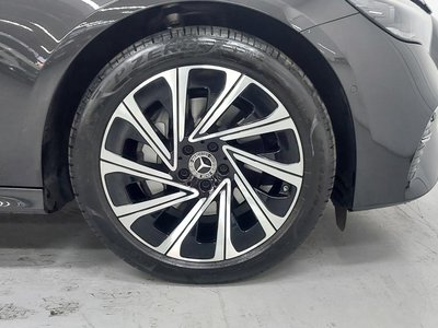 MERCEDES-BENZ E-CLASS - 6