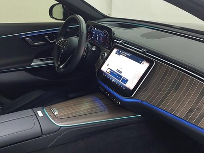 MERCEDES-BENZ E-CLASS - 9