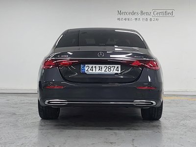 MERCEDES-BENZ E-CLASS - 3