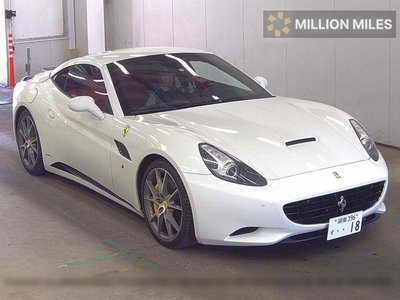 FERRARI CALIFORNIA - 1