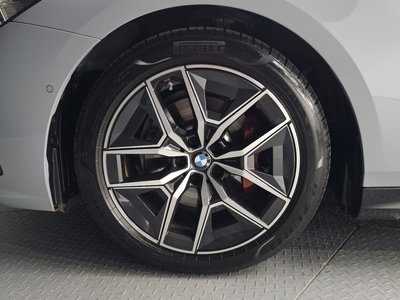 صورة 6 لـ 2025 BMW 5 SERIES