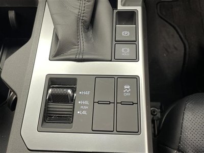 2025 Toyota LAND CRUISER 250 — миниатюра 27