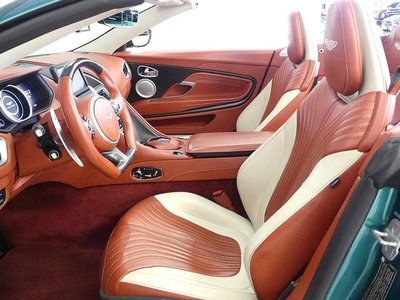 ASTON MARTIN DB11 - 7