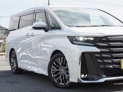 TOYOTA VELLFIRE - 10