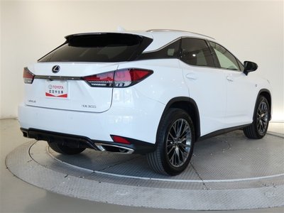 صورة مصغرة 27 لـ 2021 Lexus RX
