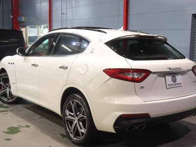 2021 Maserati LEVANTE thumbnail 25