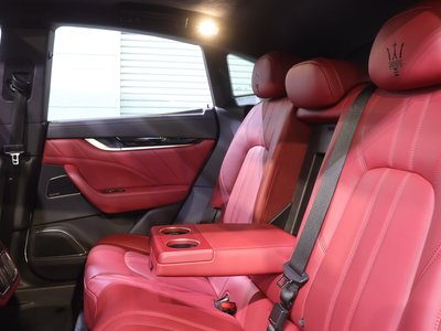 2021 Maserati LEVANTE thumbnail 35