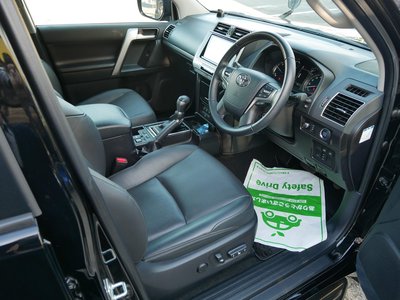 TOYOTA LAND CRUISER PRADO - 3