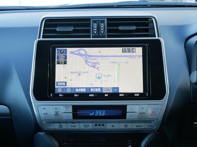 TOYOTA LAND CRUISER PRADO - 8