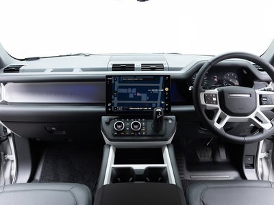 صورة 2 لـ 2026 LAND Rover DEFENDER