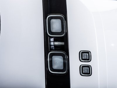 2026 LAND Rover DEFENDER — миниатюра 35