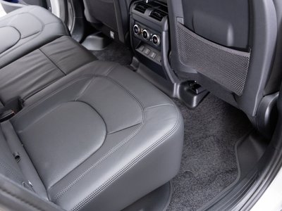 2026 LAND Rover DEFENDER — миниатюра 51