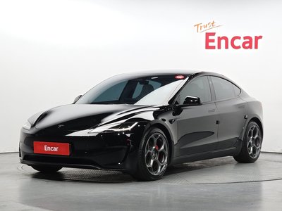 TESLA MODEL 3 - 1