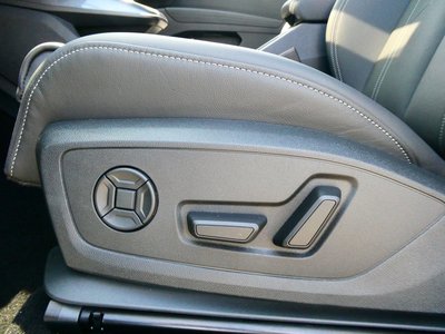 2025 AUDI Q4 E-TRON thumbnail 16