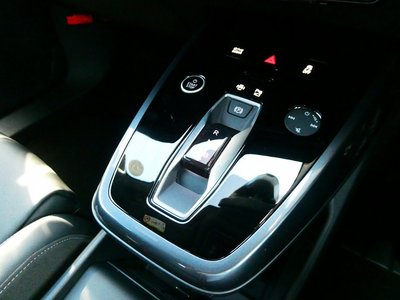 2025 AUDI Q4 E-TRON thumbnail 32