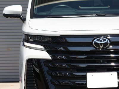TOYOTA VELLFIRE - 2